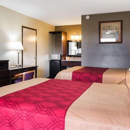 Econo Lodge Selma Zewnętrze zdjęcie